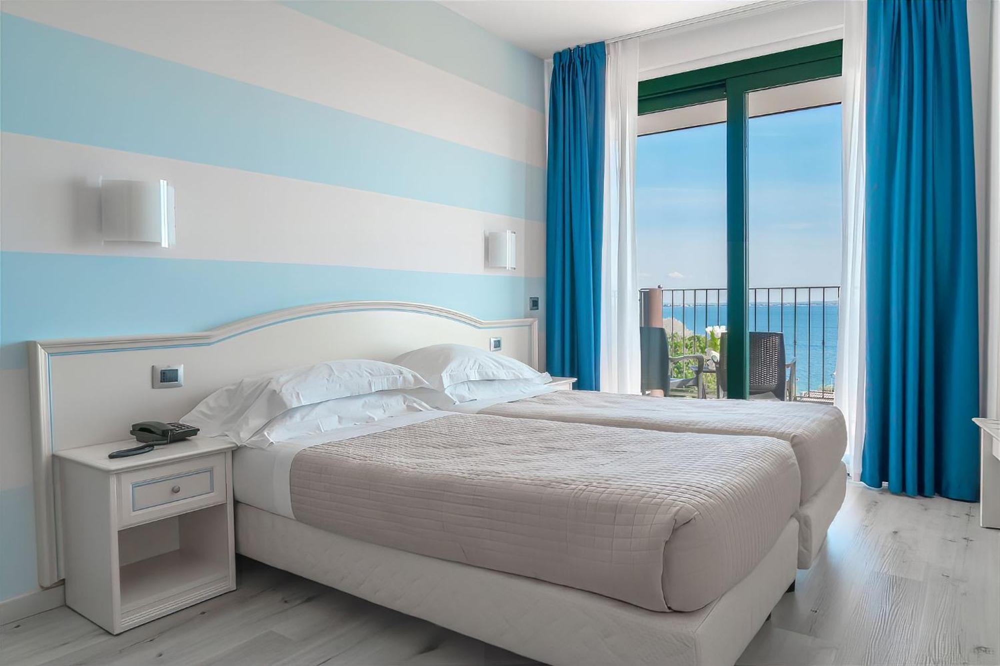 Hotel Riva Del Sole Moniga del Garda Exterior foto